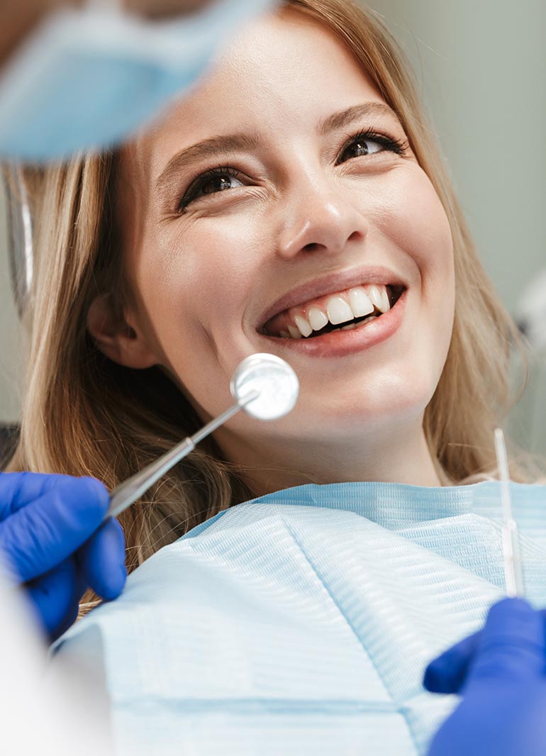https://www.dentistenapierville.com/wp-content/uploads/2025/07/dentiste-esthetique-napierville.jpg